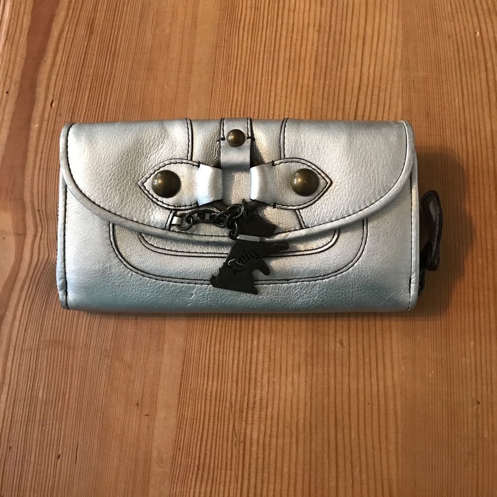 Throwback! Juicy Couture Wallet