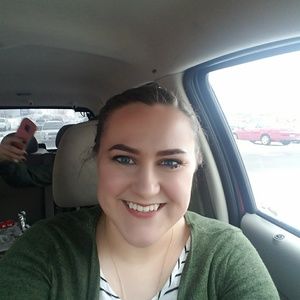 Meet your Posher, Mackenzie