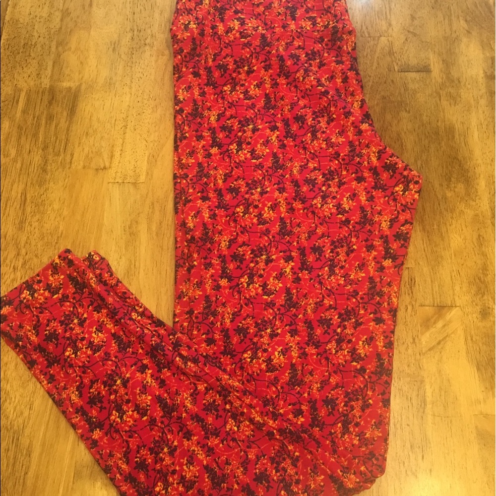 LuLa Roe Tall & Curvy Leggings