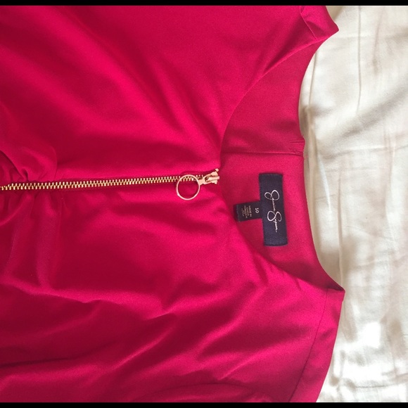 Sexy red Jessica Simpson dress w/ gold front zip - Picture 3 of 3