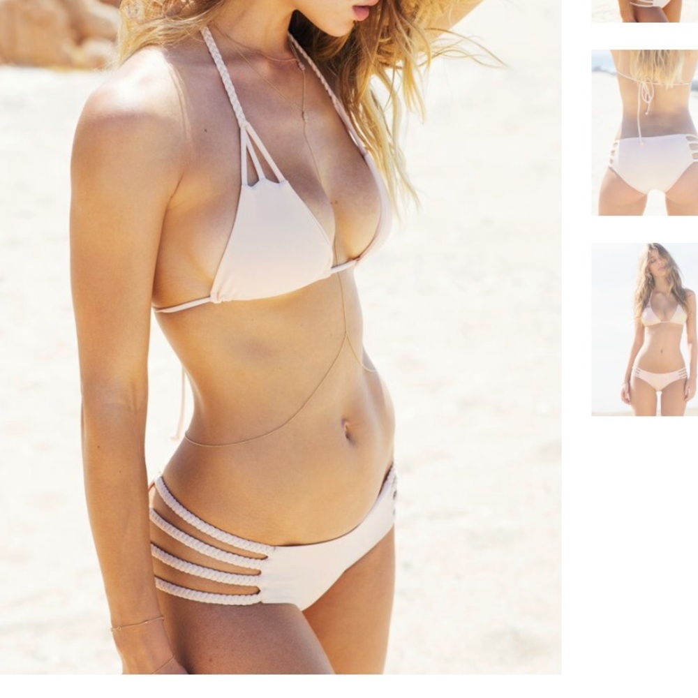 Tori Praver shyla bikini bottoms in naked - Picture 2 of 6