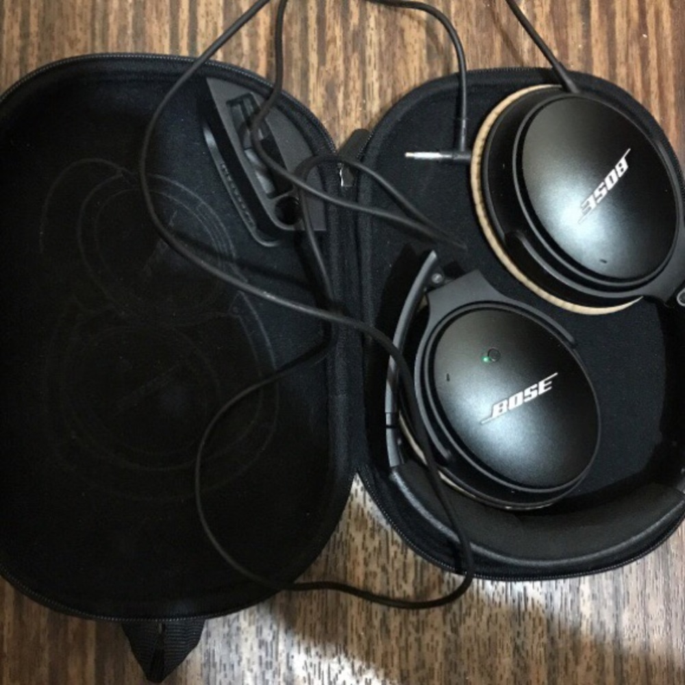 Limited edition Bose qc25