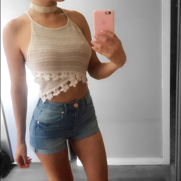 Tops - Laced Crop Top🌸