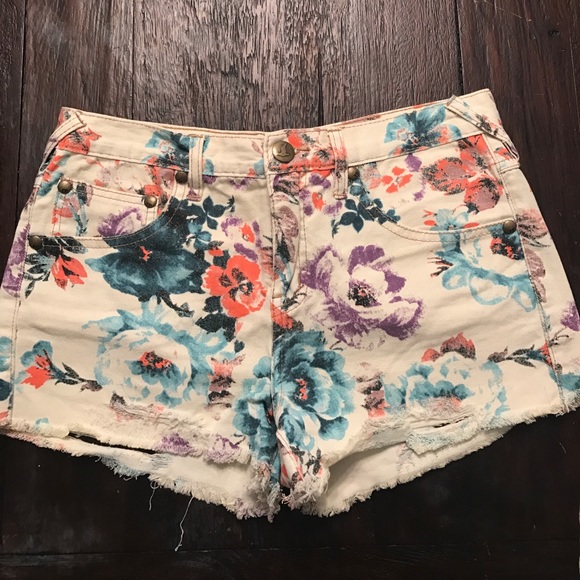 Free People Pants - Free People Floral Denim Cut-Off Short, size 28
