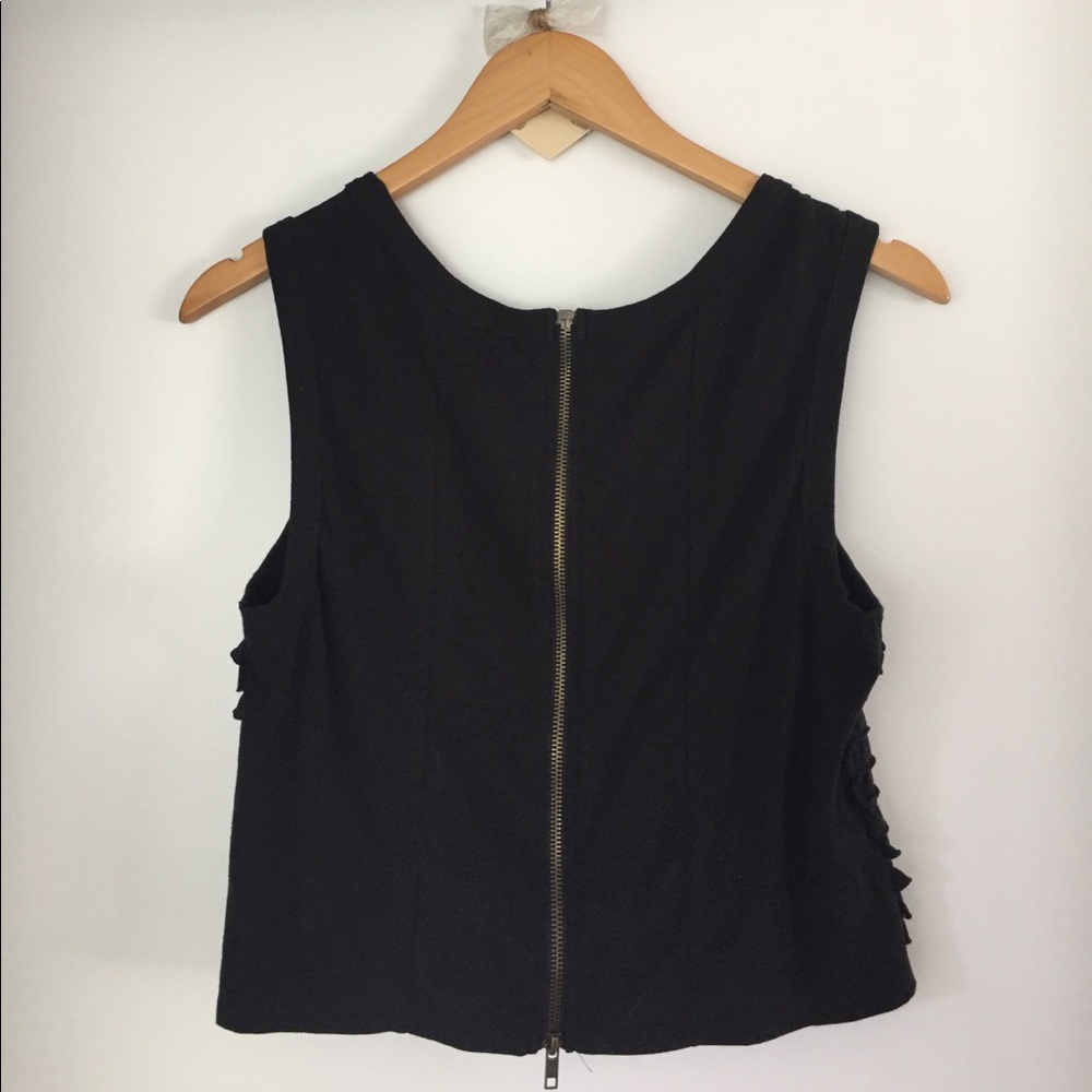 Kimchi Blue Ruffled Crop Top - Picture 2 of 3