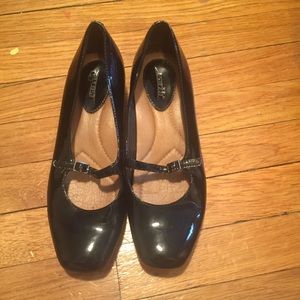Earth Patent Leather Low Heel Mary Janes