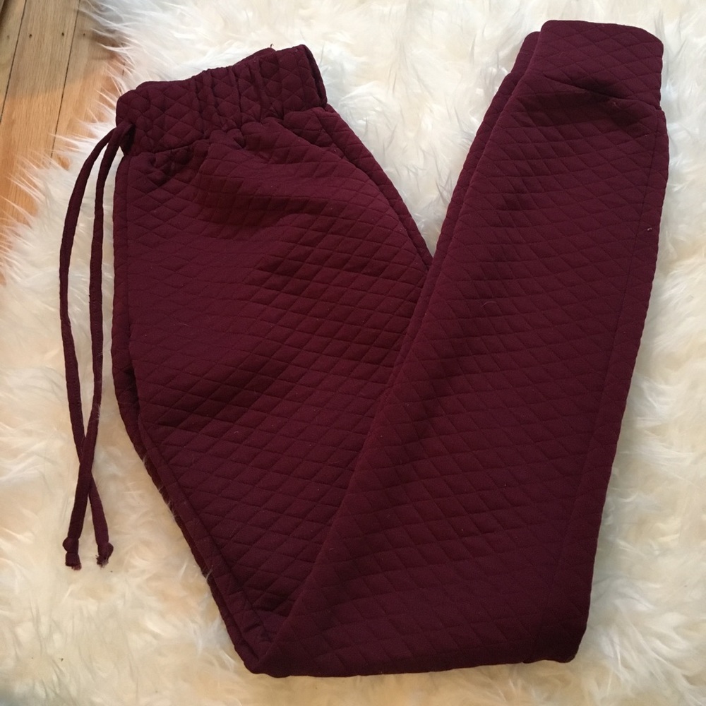 ✨MAKE AN OFFER ✨Joggers