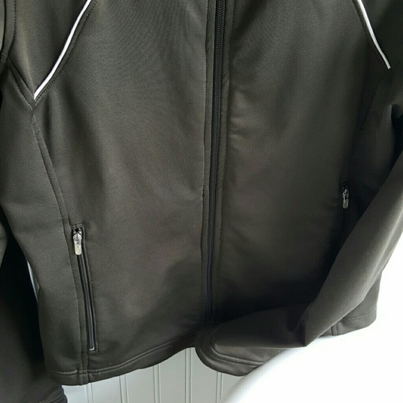 NWOT Nike Fit Dry Jacket! - Picture 3 of 5