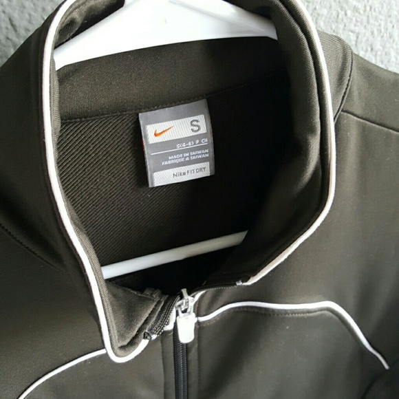 NWOT Nike Fit Dry Jacket! - Picture 4 of 5