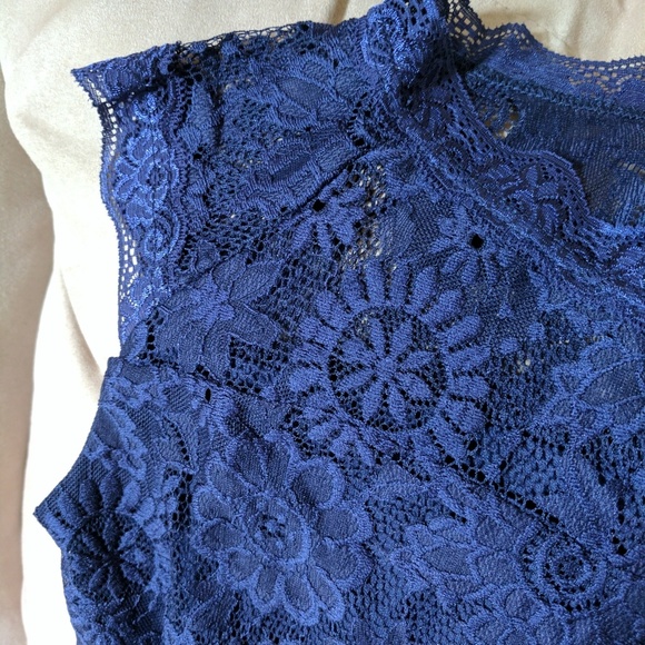 Navy blue lace sheath dress - Picture 6 of 6