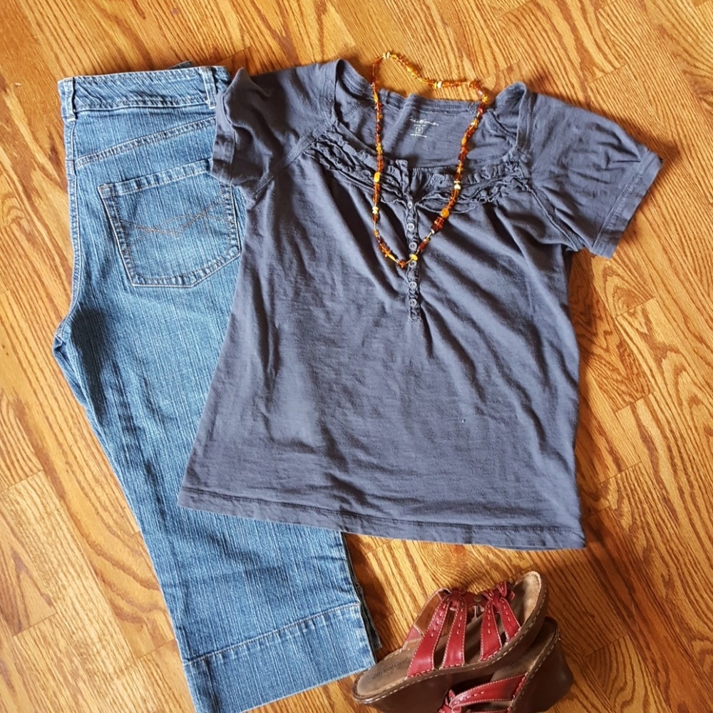 Eddie Bauer ruffled tee