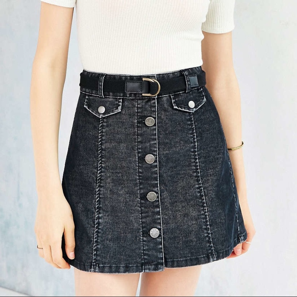 NEW Mid Rise BDG Corduroy Black Skirt