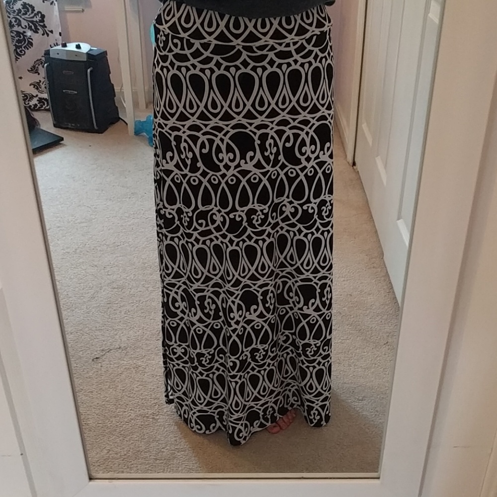 White House Black Market Maxi Skirt