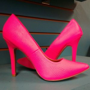 Neon Hot pink faux snake skin heels