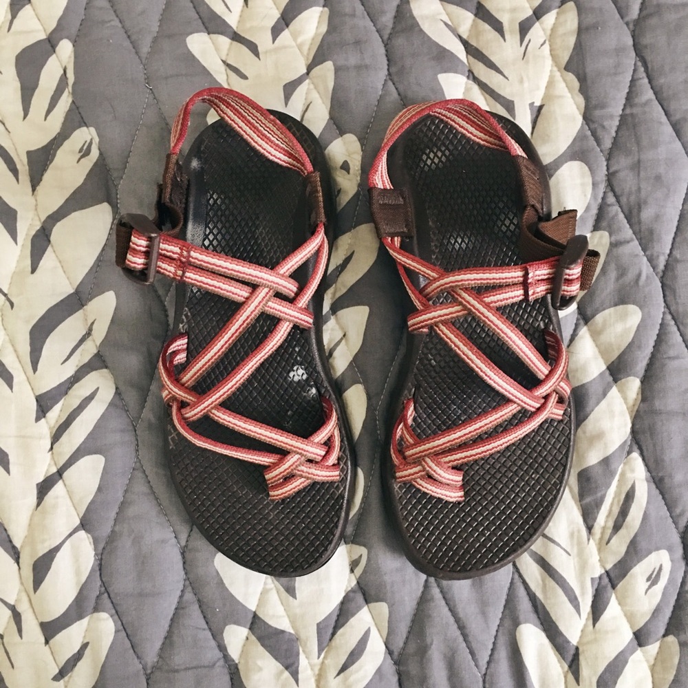Chacos!