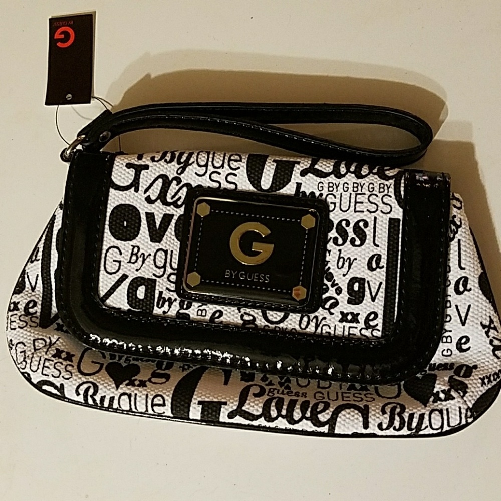 Guess wristlet clutch