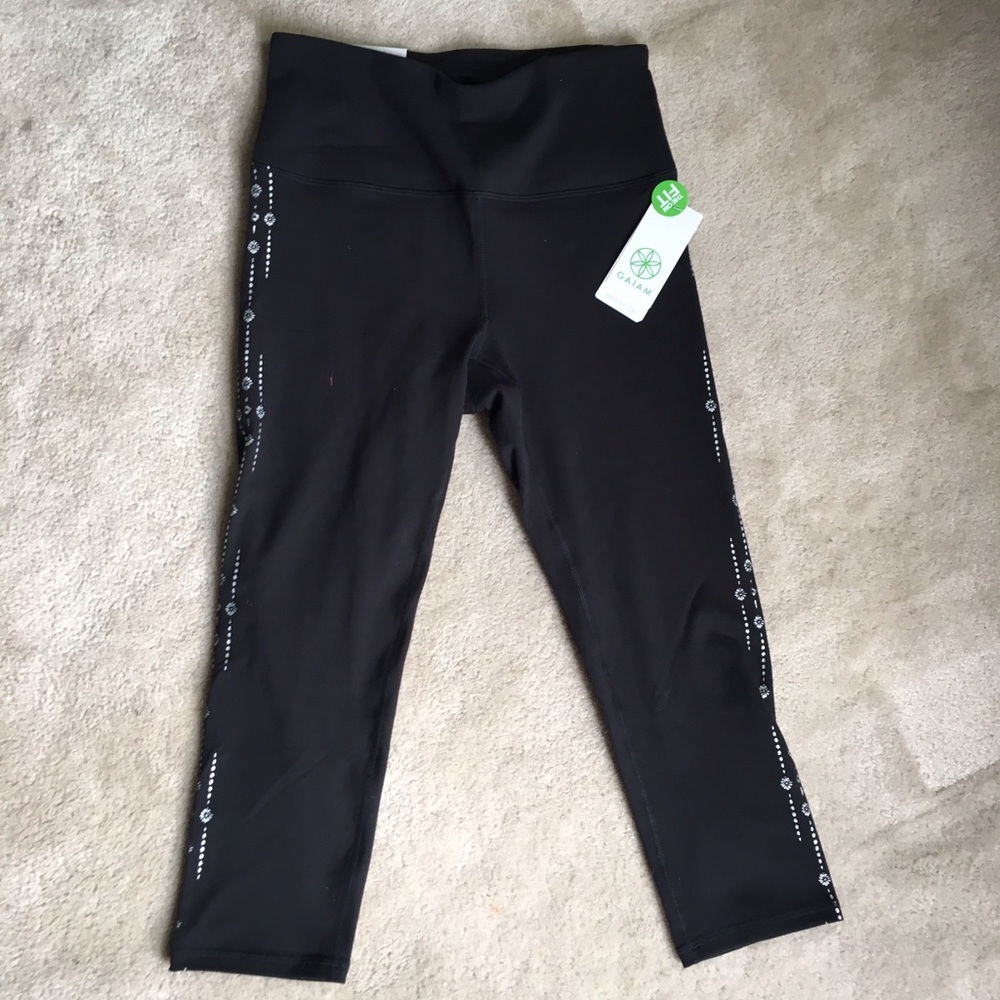 GAIAM OM Fit Capri Leggings