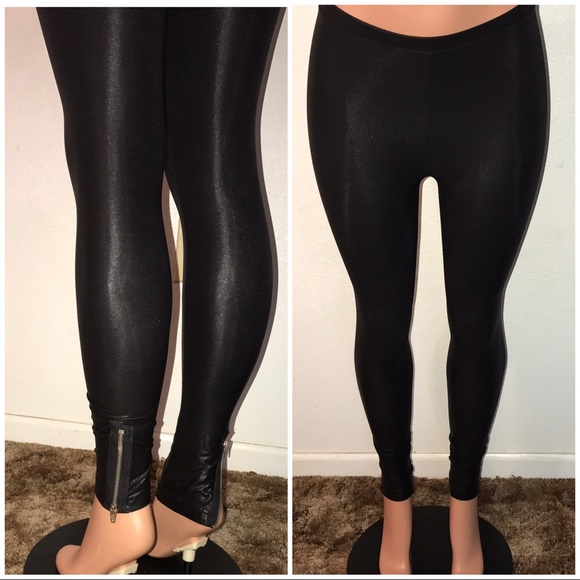 ⬇️bebe Leggings with Zippers Legs -XS BOGO 50% OFF - Picture 2 of 8