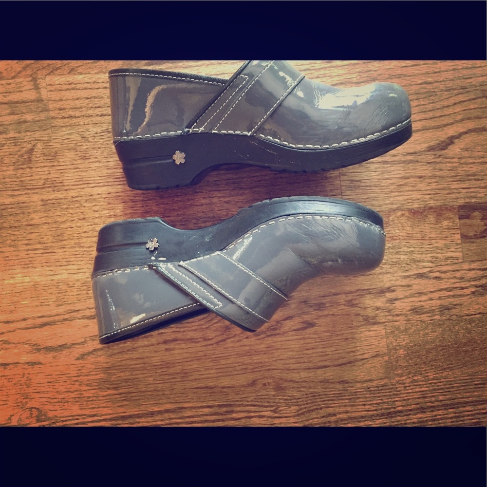 KoiSanita shoes