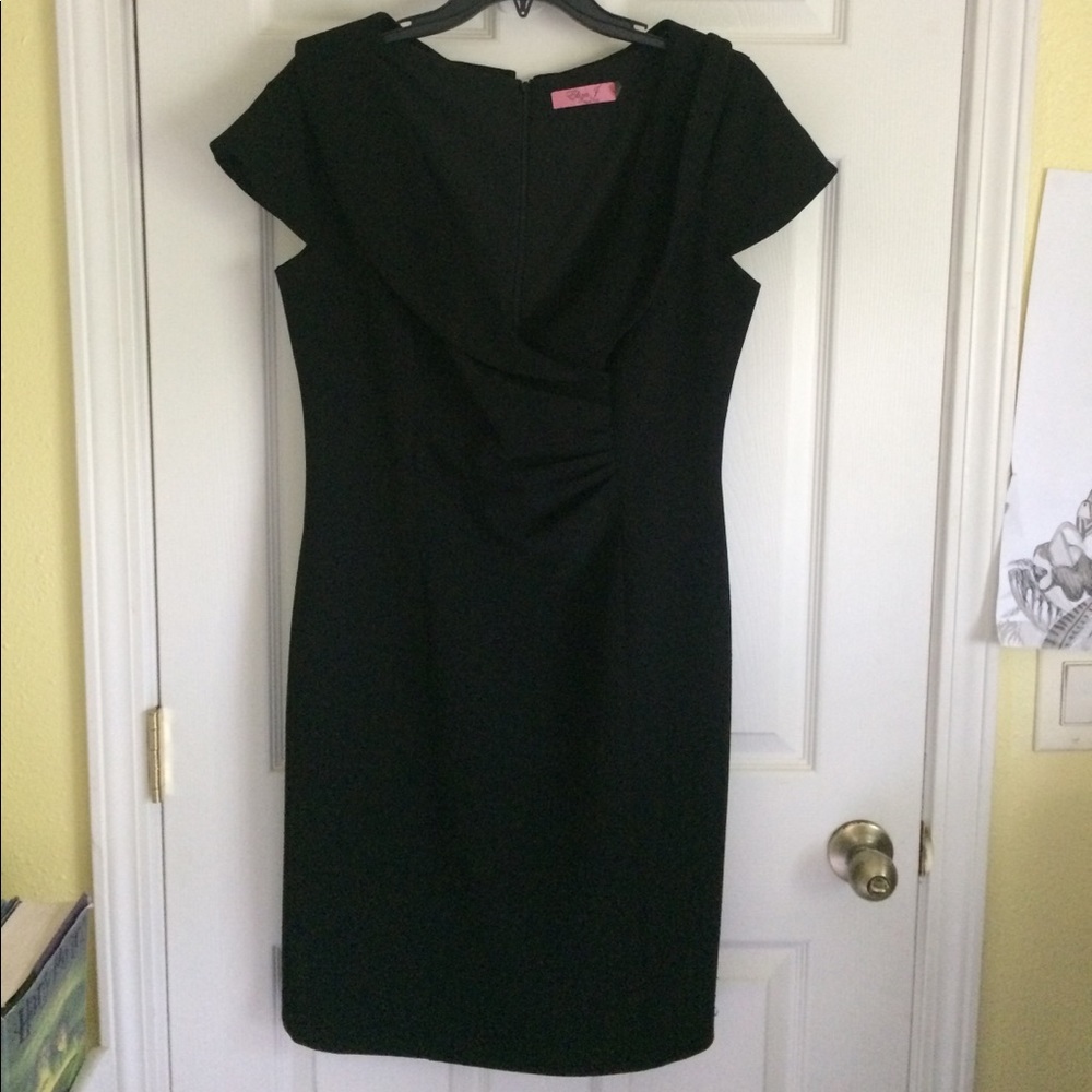 Cap-sleeve Eliza J cocktail dress. Size 12