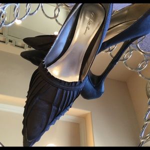 Charlotte Russe / Women's black satin pump 8