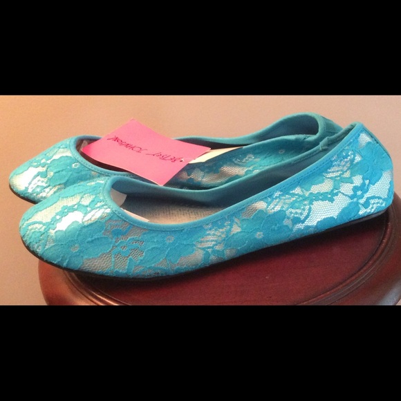 NWT Betsey Johnson Blue Lace Shoes Ballerinas - Picture 2 of 6