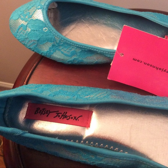 NWT Betsey Johnson Blue Lace Shoes Ballerinas - Picture 3 of 6