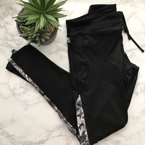 • Forever 21 athletic leggings •