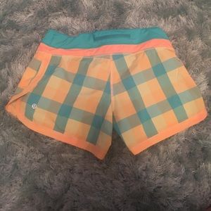 Cute lulu shorts. Size 6