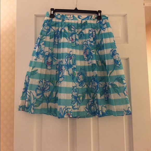 Lilly Pulitzer blue and white striped floral skirt - Picture 2 of 5
