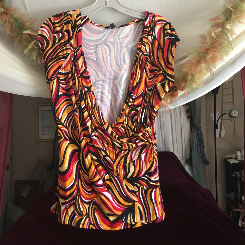 Sleeveless soft and stretchy wrap too