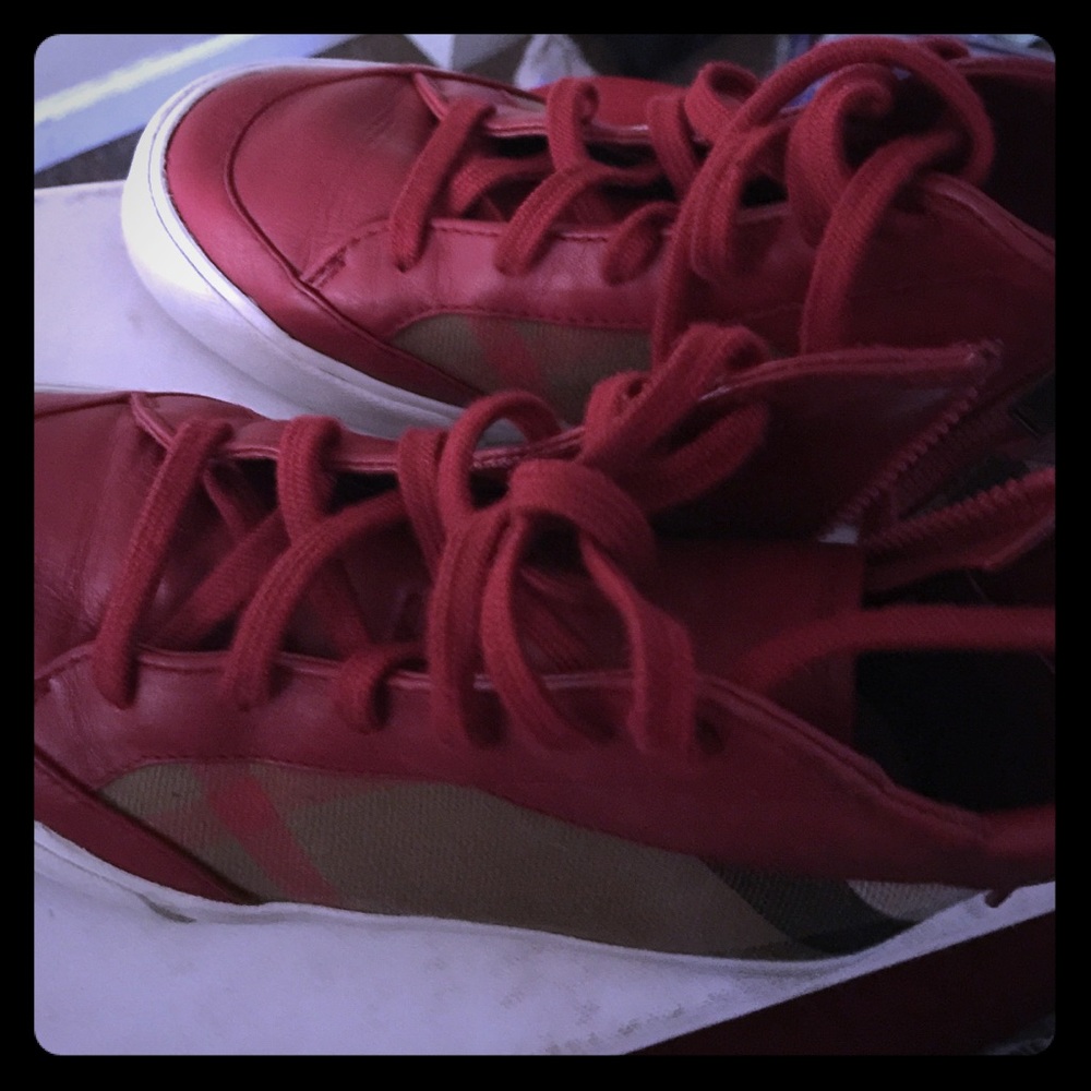 Burberry kids shoes