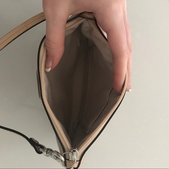 Coach Wristlet - Picture 4 of 4