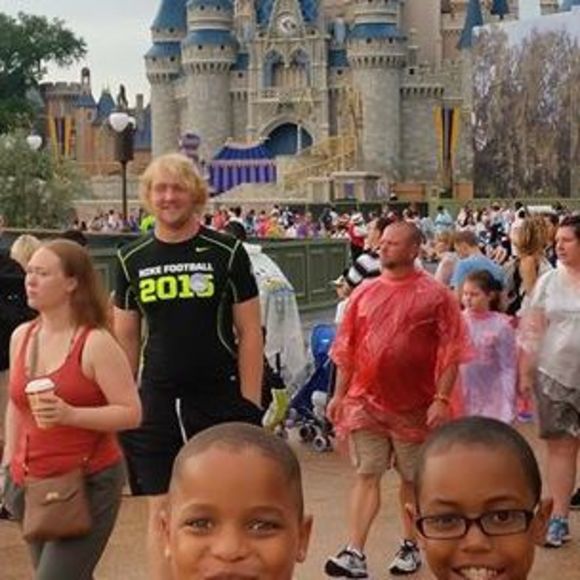 Meet your Posher, Dennis - Picture 1 of 1