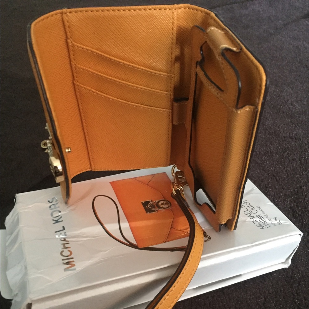 MICHAEL KORS WALLET CLUTCH FOR IPHONE 4S,4,3GS SUN