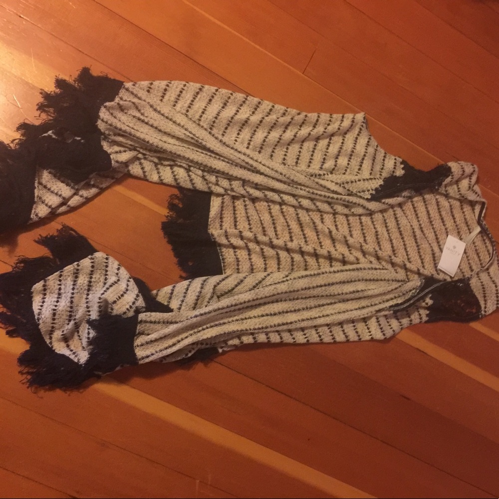 Vanity size large knit cover