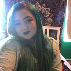 Meet your Posher, Alyssa