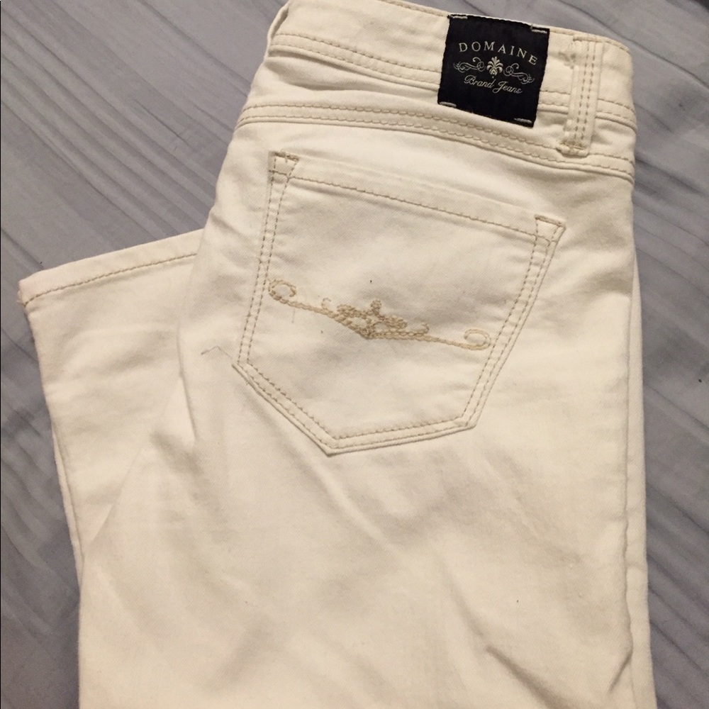 White denim capris