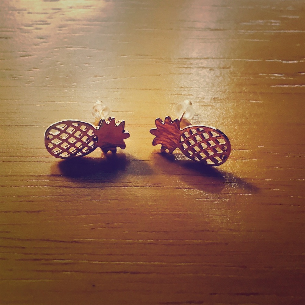 18K gold Pineapple earrings studs