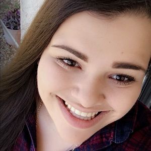 Meet your Posher, Veronica