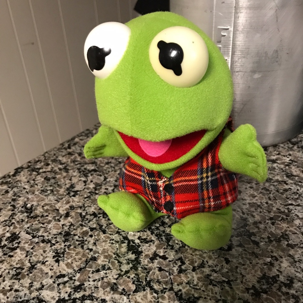 Kermit Stuffed Animal 💢 Donating This Weekend