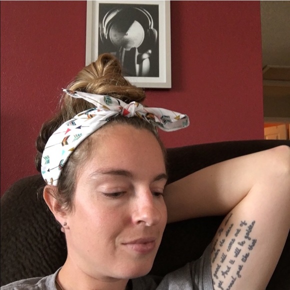 Wild Arrow Bandana Headband - Picture 4 of 6