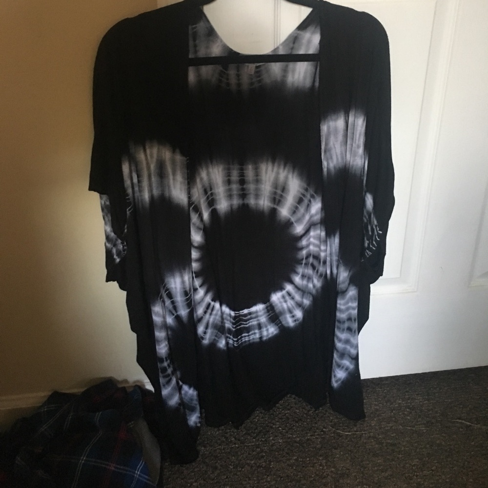 Tye-dye kimono