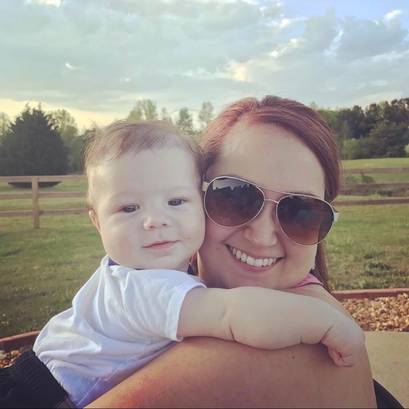 Meet the Posher, Erin - Picture 2 of 3