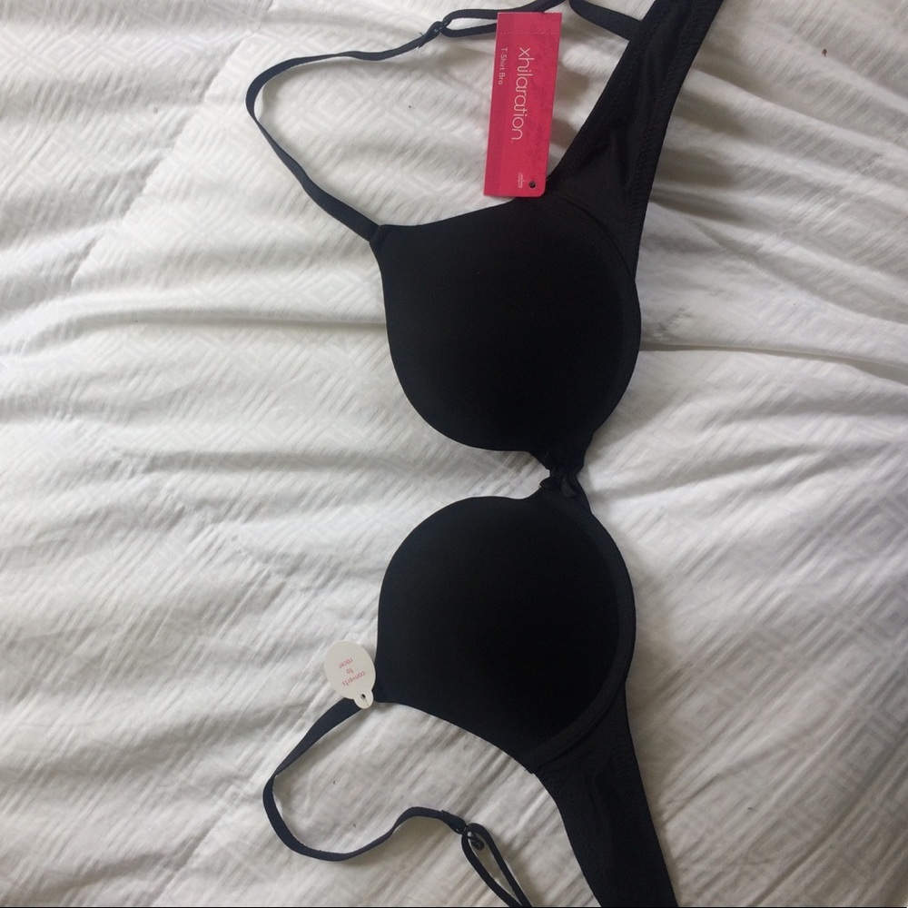 NEVER BEEN USED 32C BLACK PUSH UP BRA