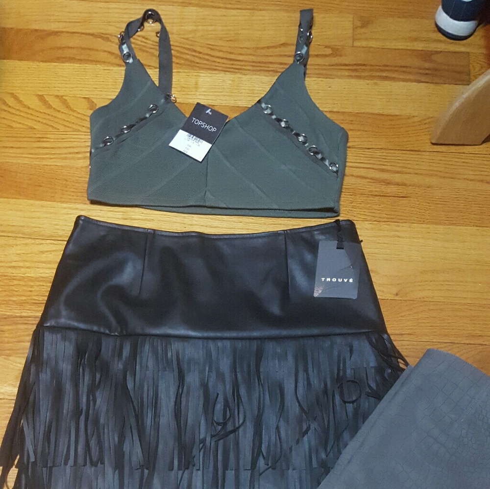 Top shop bandage plunge crop top with ring detail size 6 olive