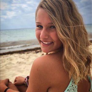 Meet your Posher, Mads