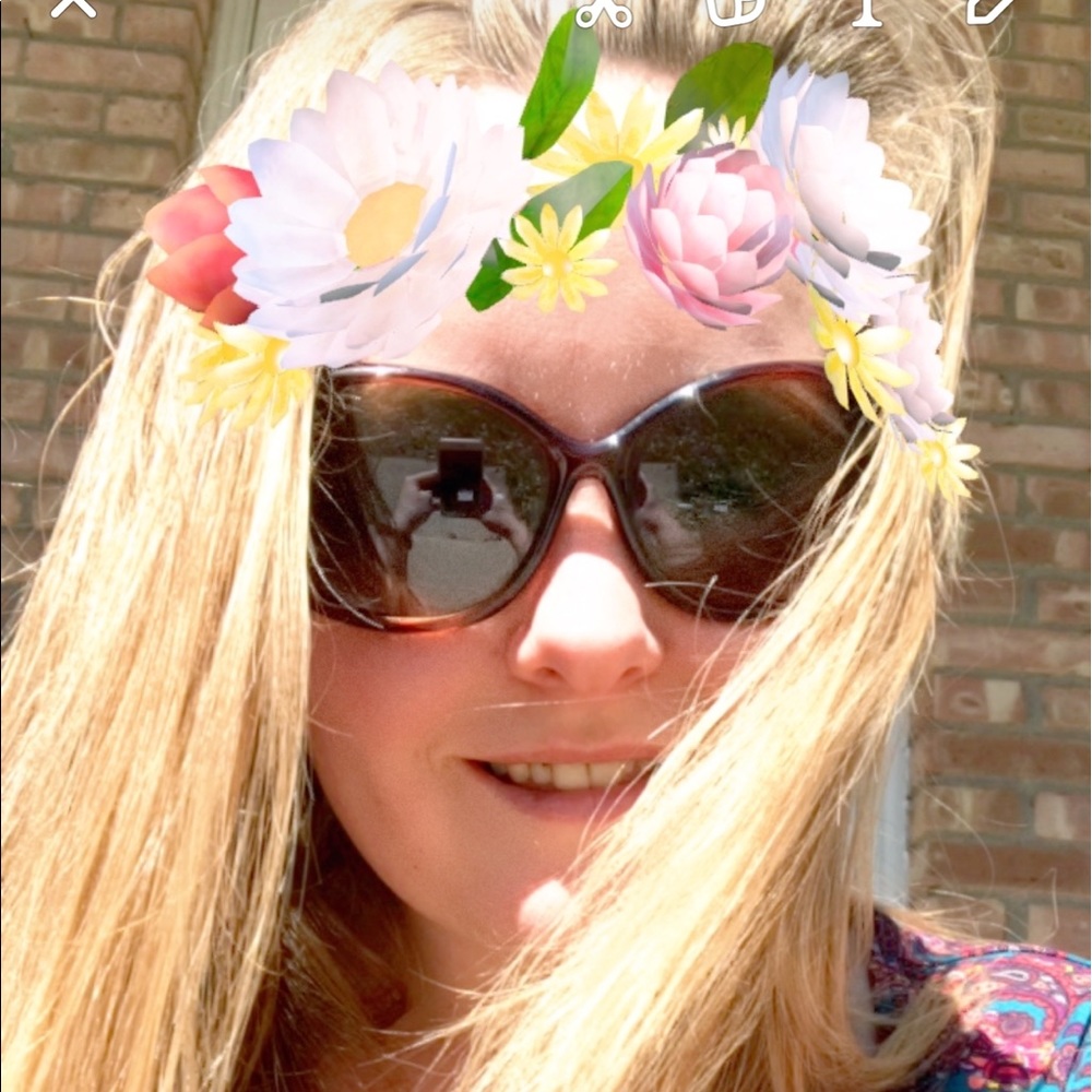 Meet your Posher, Elizabeth