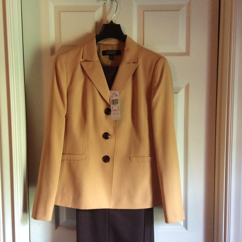 Kasper suit - jacket and pants