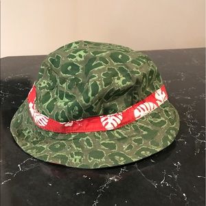 "Official" reversible bucket hat
